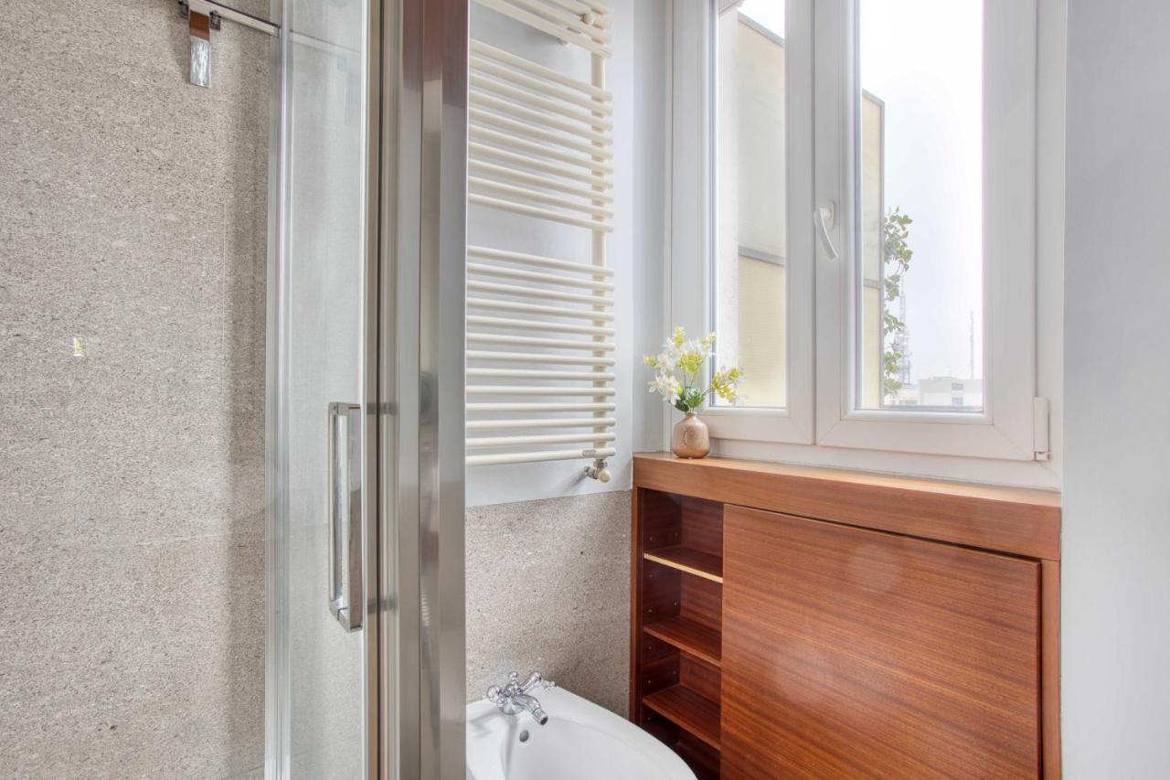 Joivy Vibrant Studio With Balcony Milan Exterior photo